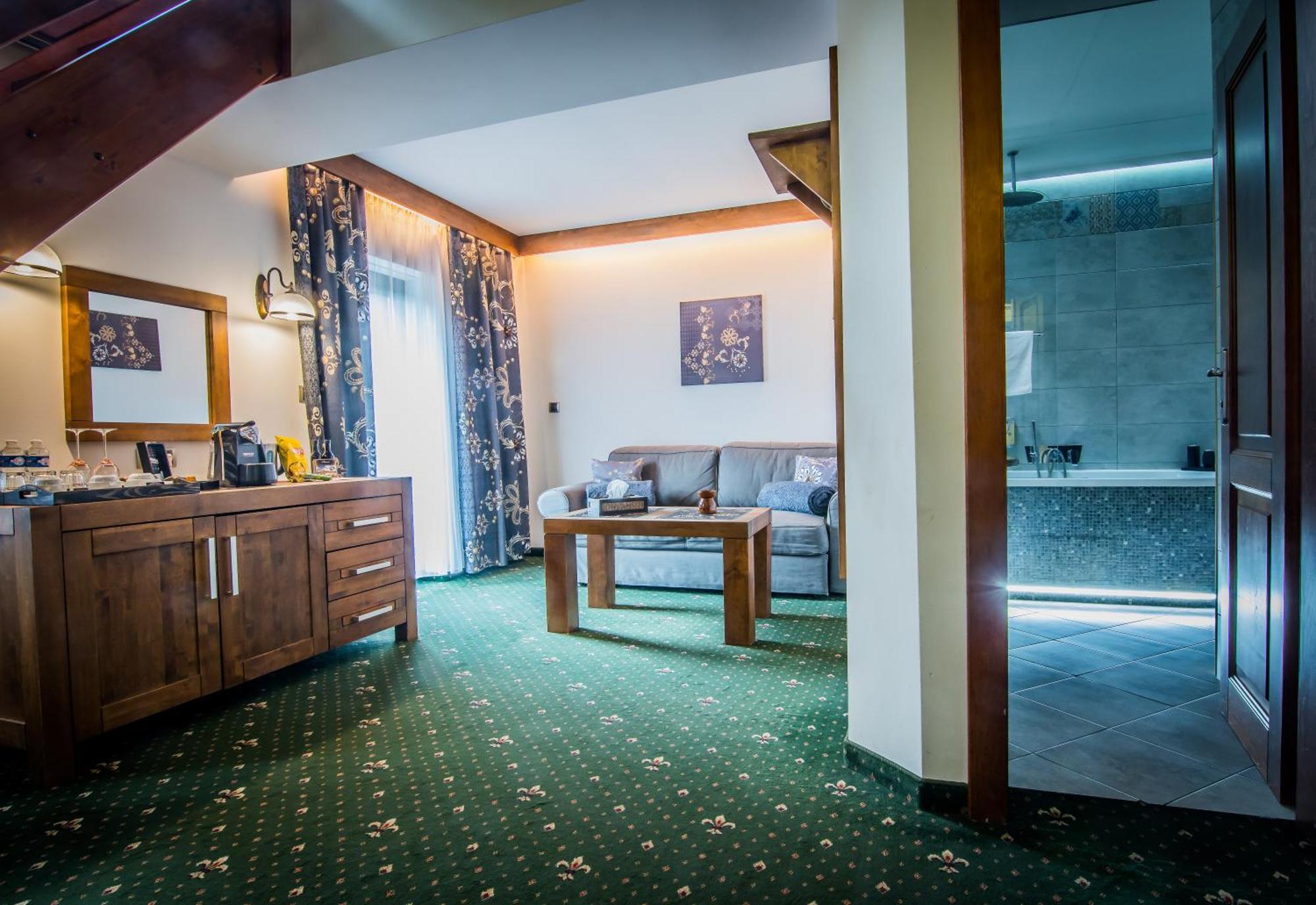 Hotel Friuli Harrachov Ngoại thất bức ảnh