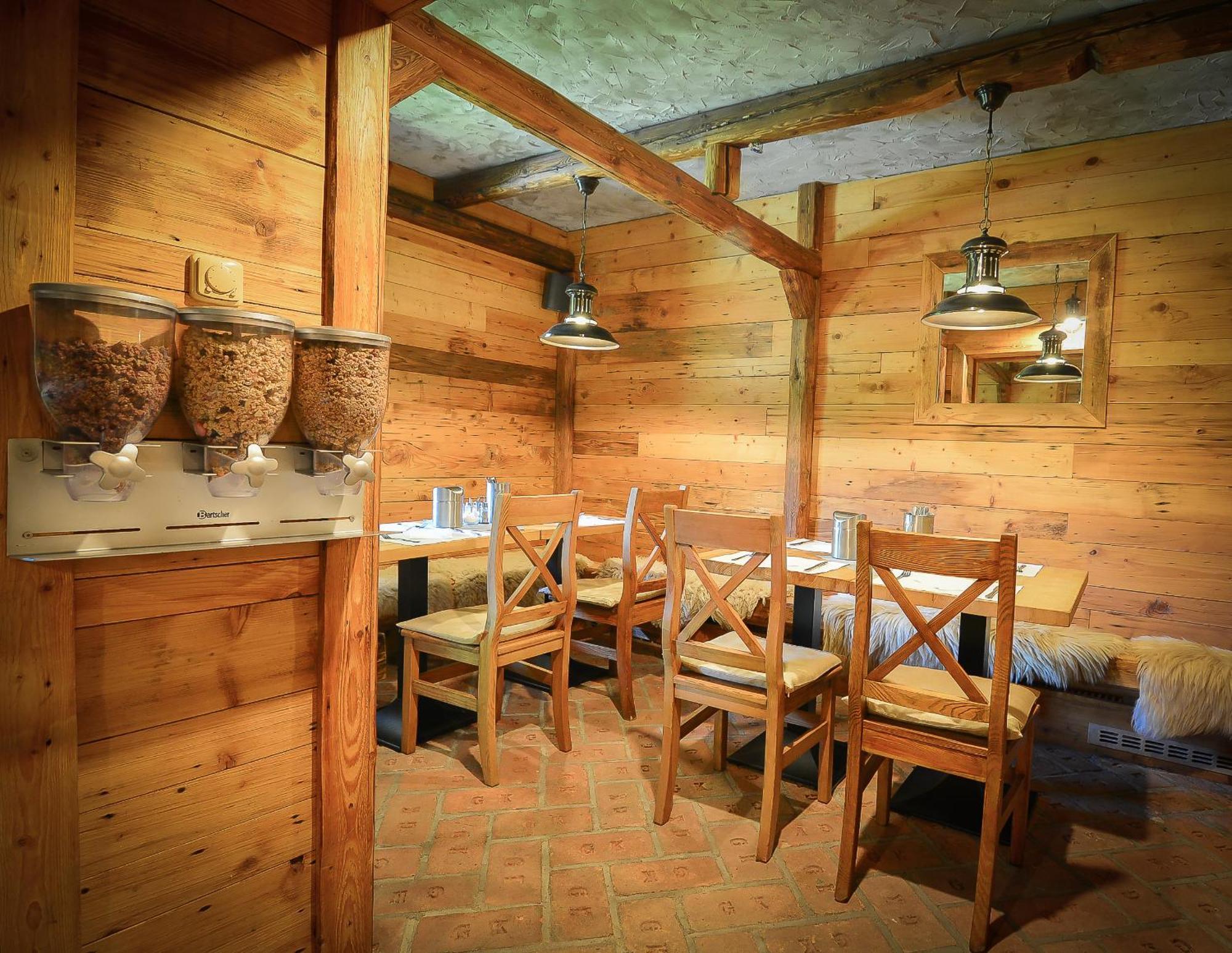 Hotel Friuli Harrachov Ngoại thất bức ảnh